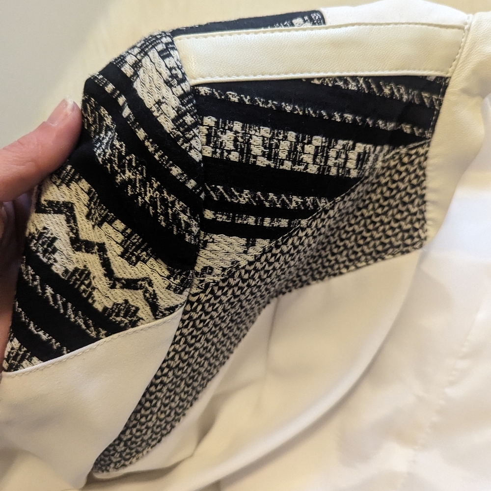 Y2k Bebe White Open Front Blacker With Printed Sh… - image 7